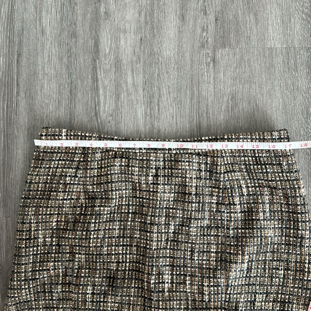 Valentino Brown Tweed Skirt with Back Ruffle - Picture 11 of 13
